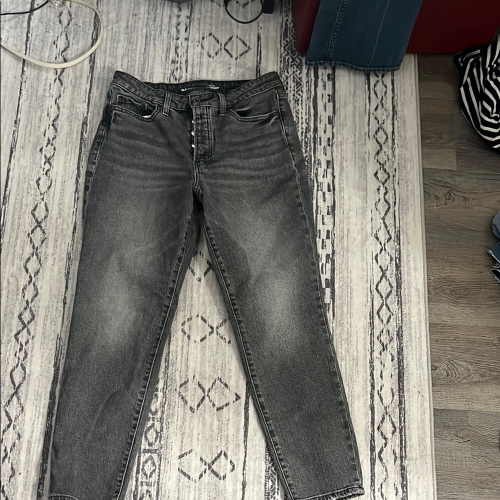 Old Navy High-Rise OG Straight Jeans in Black